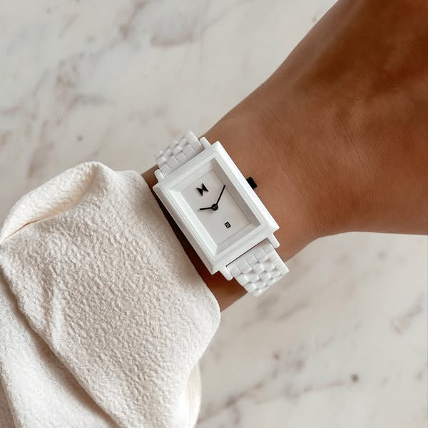 MVMT ad: Signature Square Ceramic Gloss White