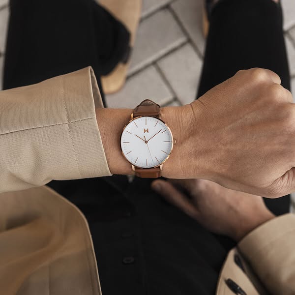 MVMT ad: Legacy Slim Eagle Tan