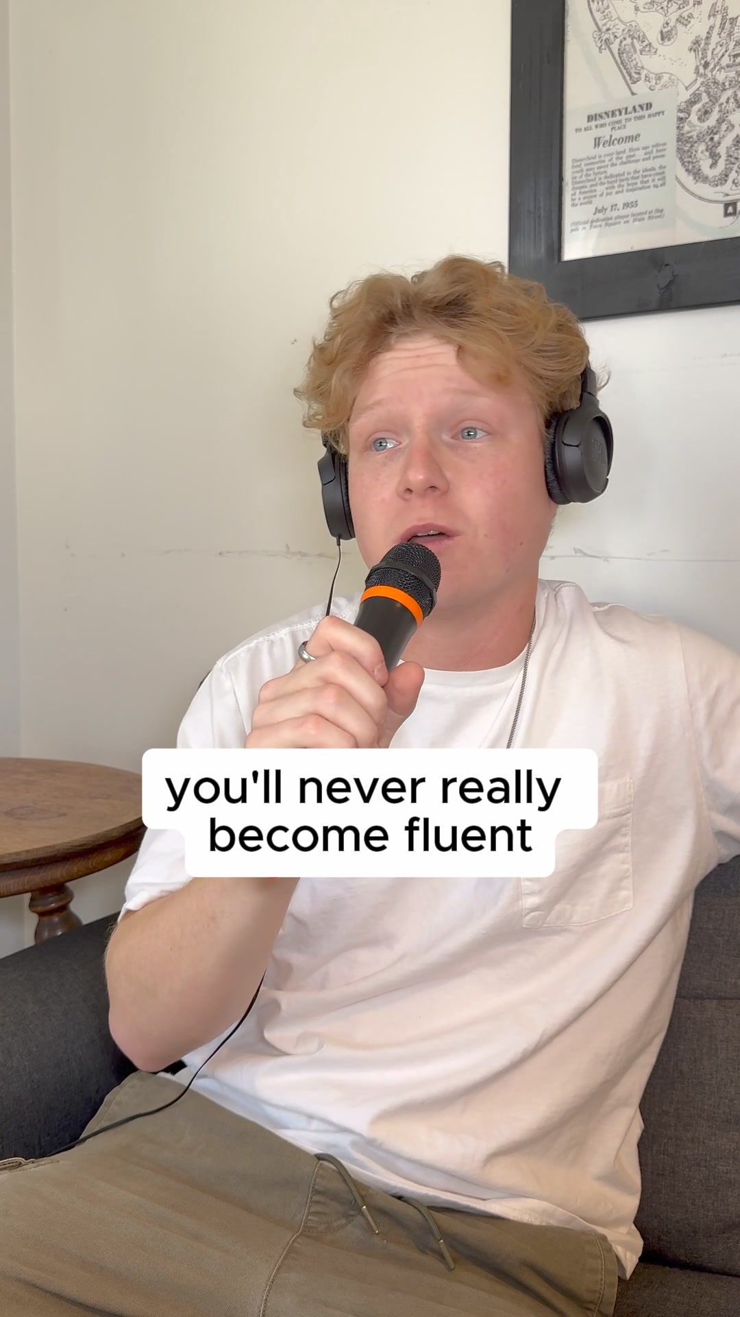 Jumpspeak ad: Duolingo but learn by speaking on day one