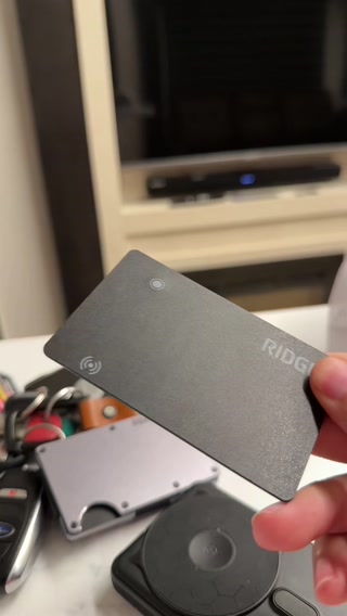 The Ridge ad: TWO NETWORKS, ONE CARD