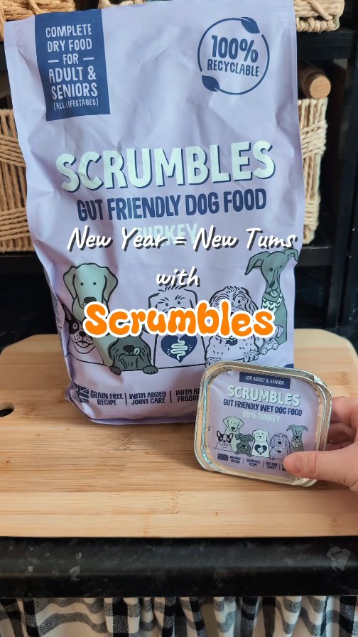 Scrumbles ad: 𝐈𝐭’𝐬 𝐉𝐚𝐧𝐮𝐚𝐫𝐲, 𝐧𝐞𝐰 𝐲𝐞𝐚𝐫 = 𝐧𝐞𝐰 𝐩𝐨𝐨𝐩𝐬! 🤭 We have been feeding scrumbles for almost a year now and the difference we h