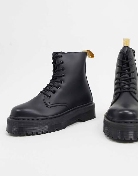 ASOS ad: Your New Wardrobe Starts Here
