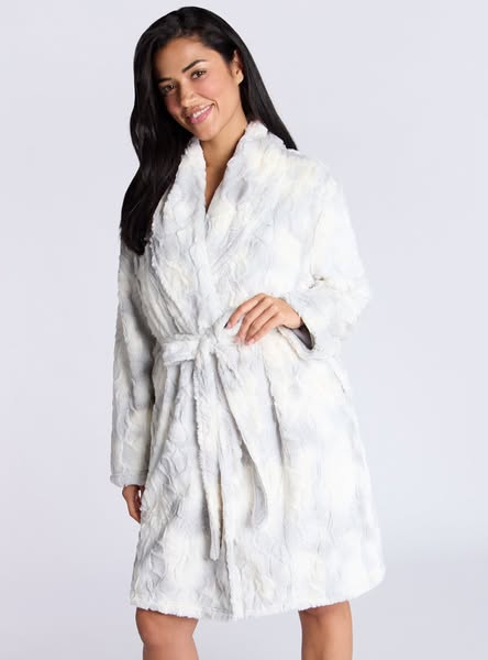 Boux Avenue ad: Shop New In Dressing Gowns