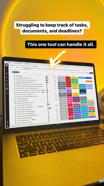 ClickUp ad: Every app, AI agent, and human in one place.