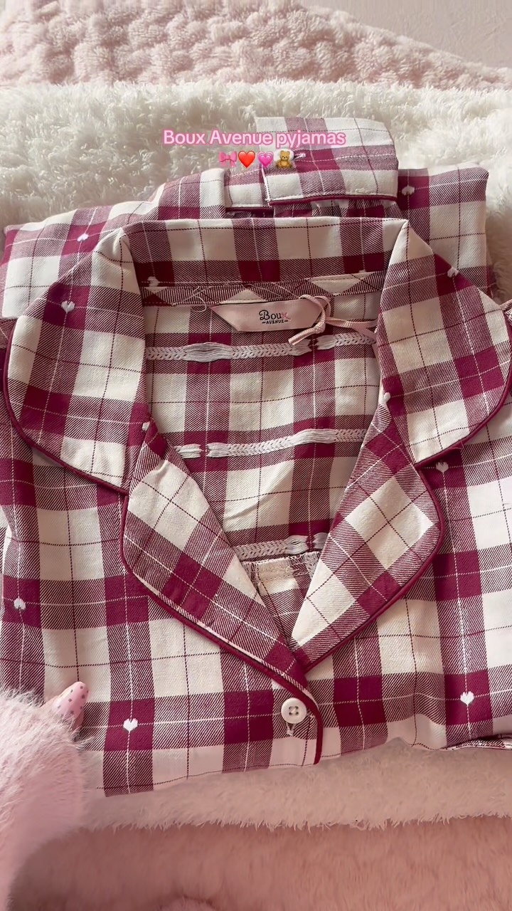 Boux Avenue ad: These are the cutest pyjamas for cozy season ❤️🎀🕯️🧸 @bouxavenue 🎀🎀 #ad #girlyaesthetic #bouxavenue #pyjamas #cozy