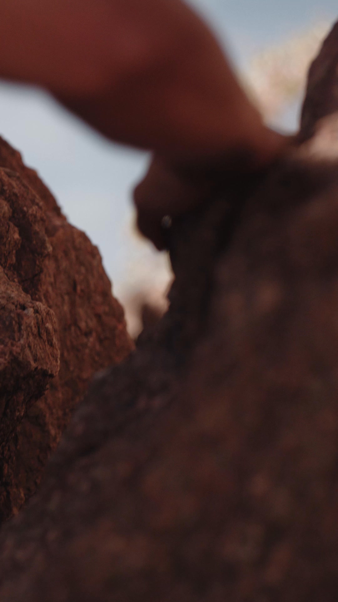 Chirp ad: The World's Simplest Pain Relief Device