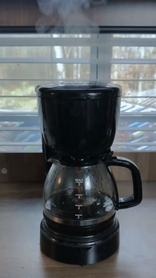 Simply Good Coffee ad: 100% Plastic-Free Brewing!