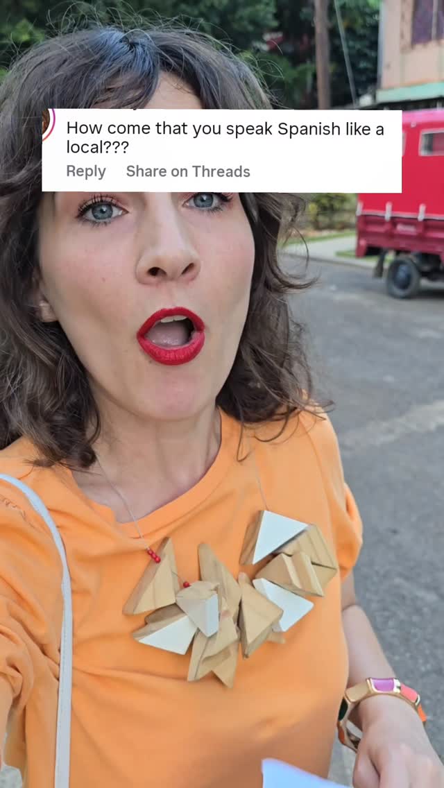 Jumpspeak ad: 🗣 Learning the local language is essential when you move abroad. When I moved to Cuba 🇨🇺, I learned Spanish the traditional way: evening