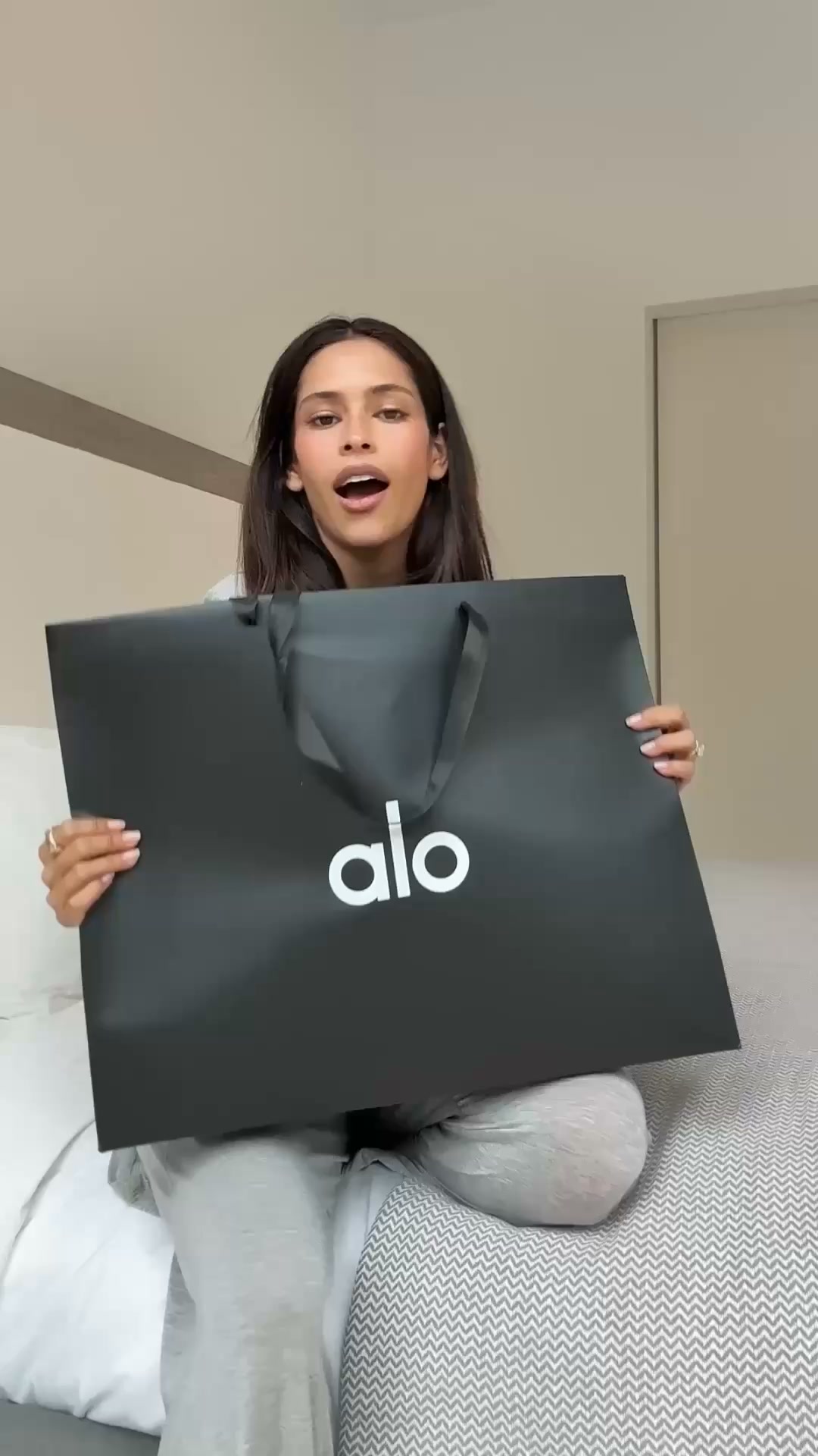 Alo Yoga ad: New Drop