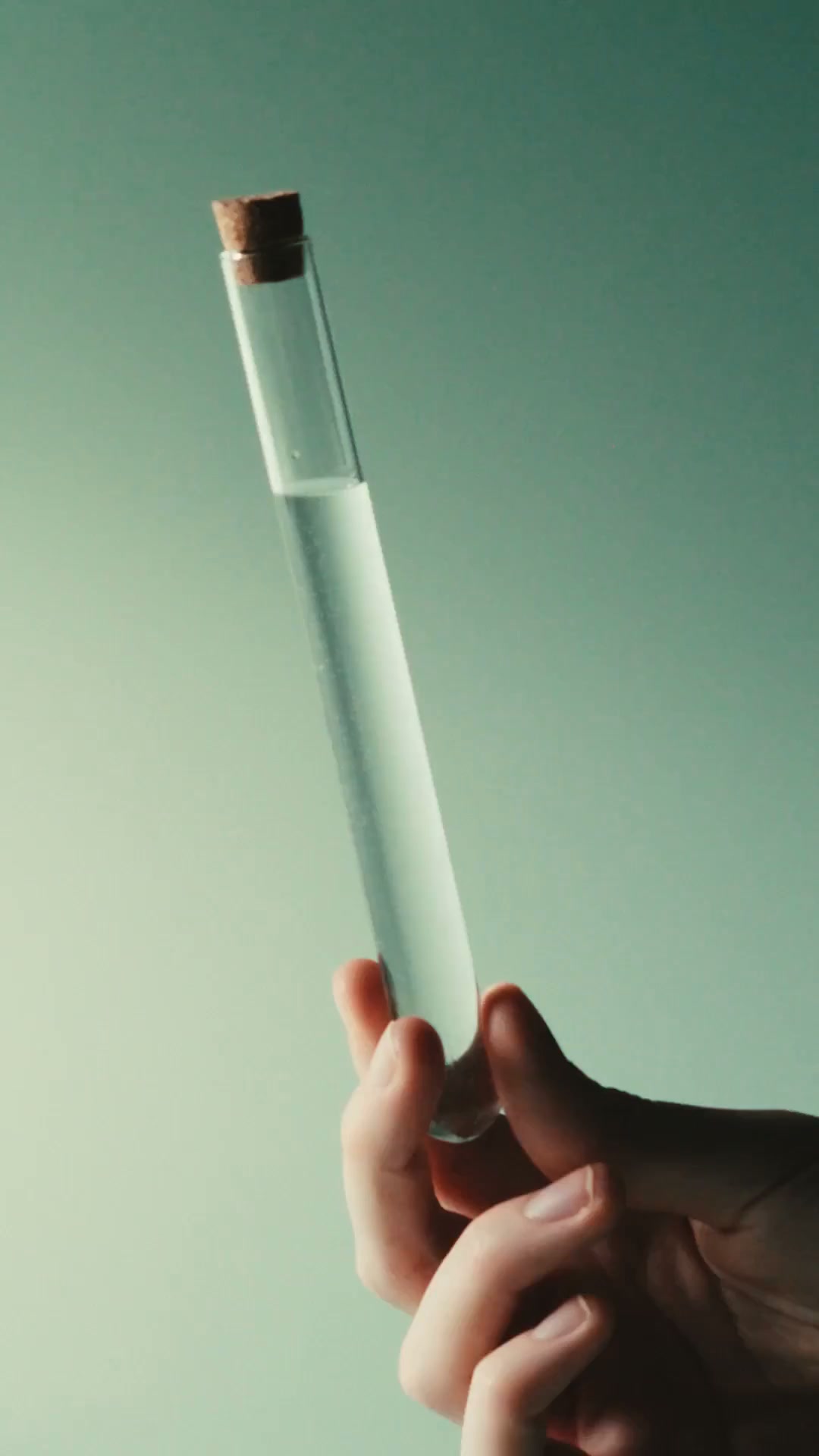 Ffern ad: Small-Batch Craft Fragrance.