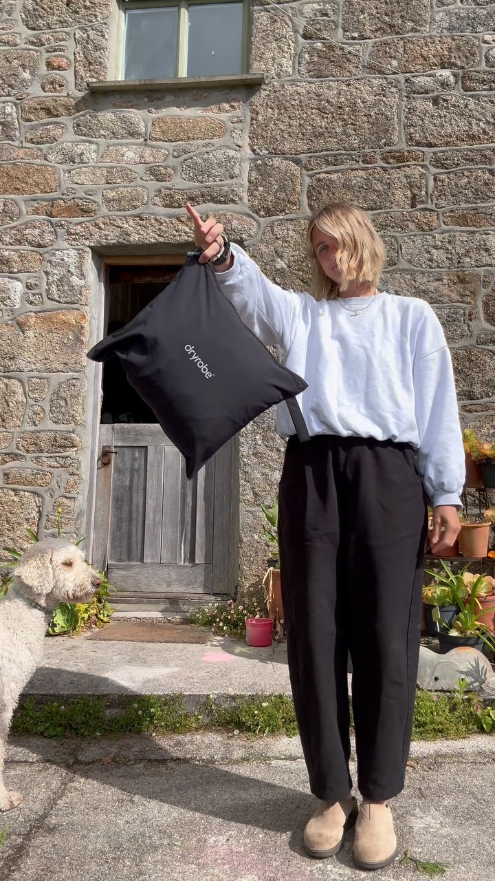 dryrobe ad: The @dryrobe you probably didn’t know existed 🤝 Packs down tiny, weighs next to nothing, and somehow still keeps me warm when the weather i