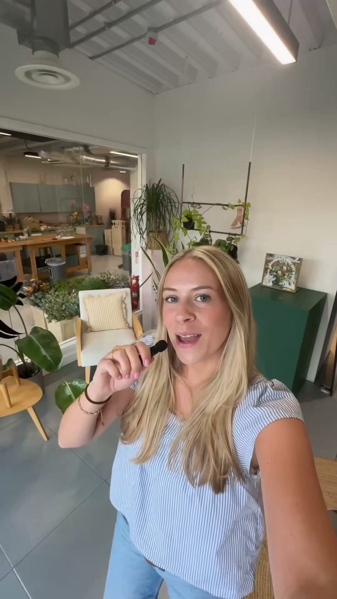 Bloom & Wild ad: We don’t just sell flowers