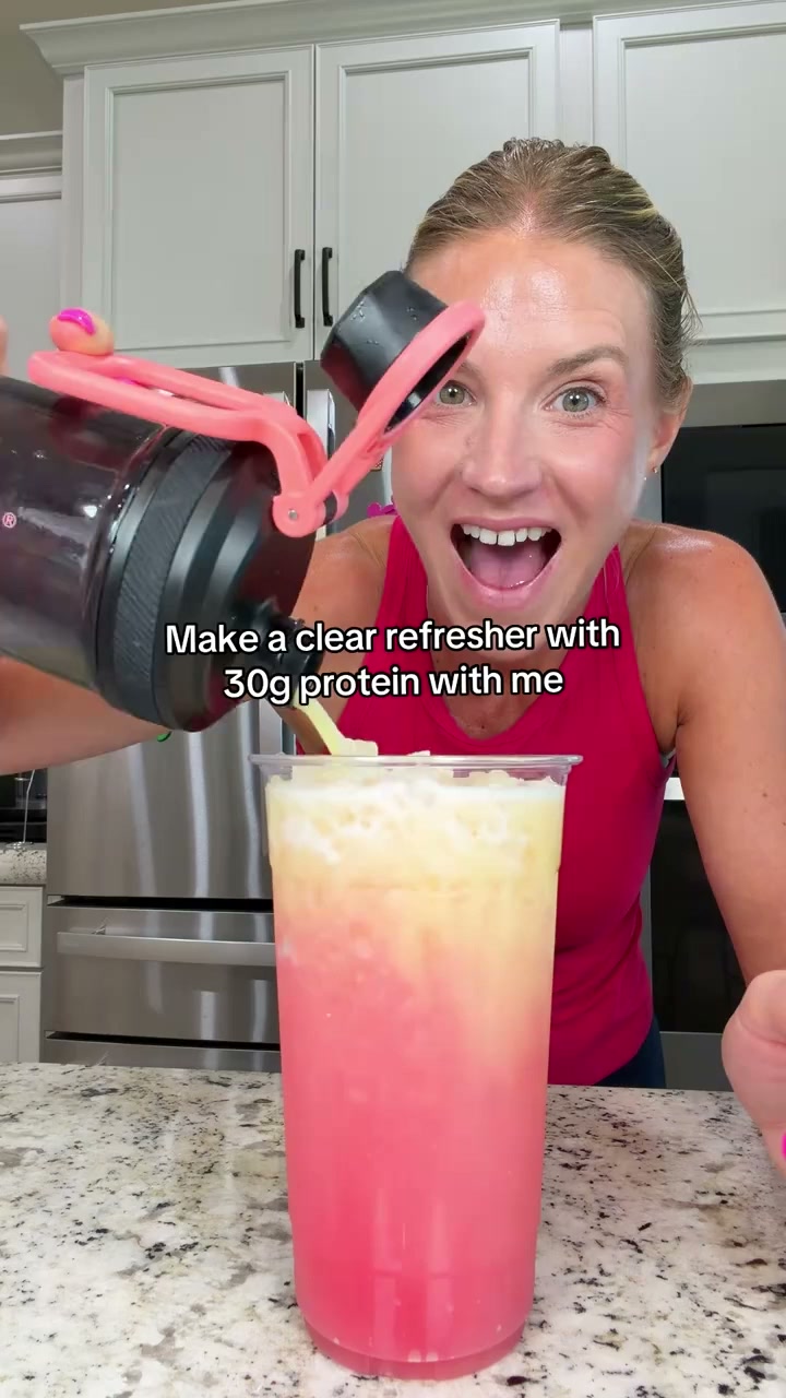 Javvy ad: 🍓 High-Protein Summer Drink 🍍
