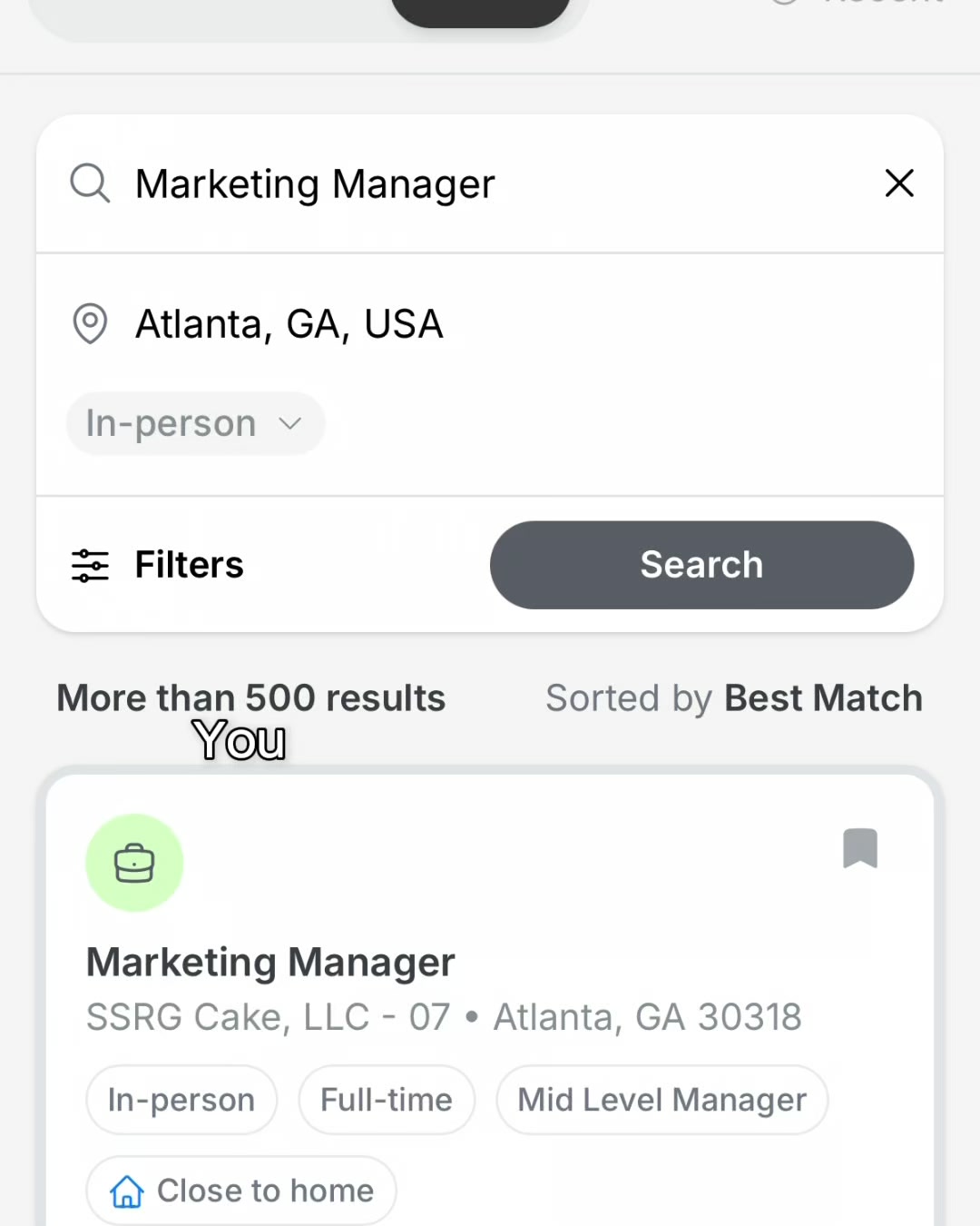 EarnIn ad: Get a free professional resume in minutes