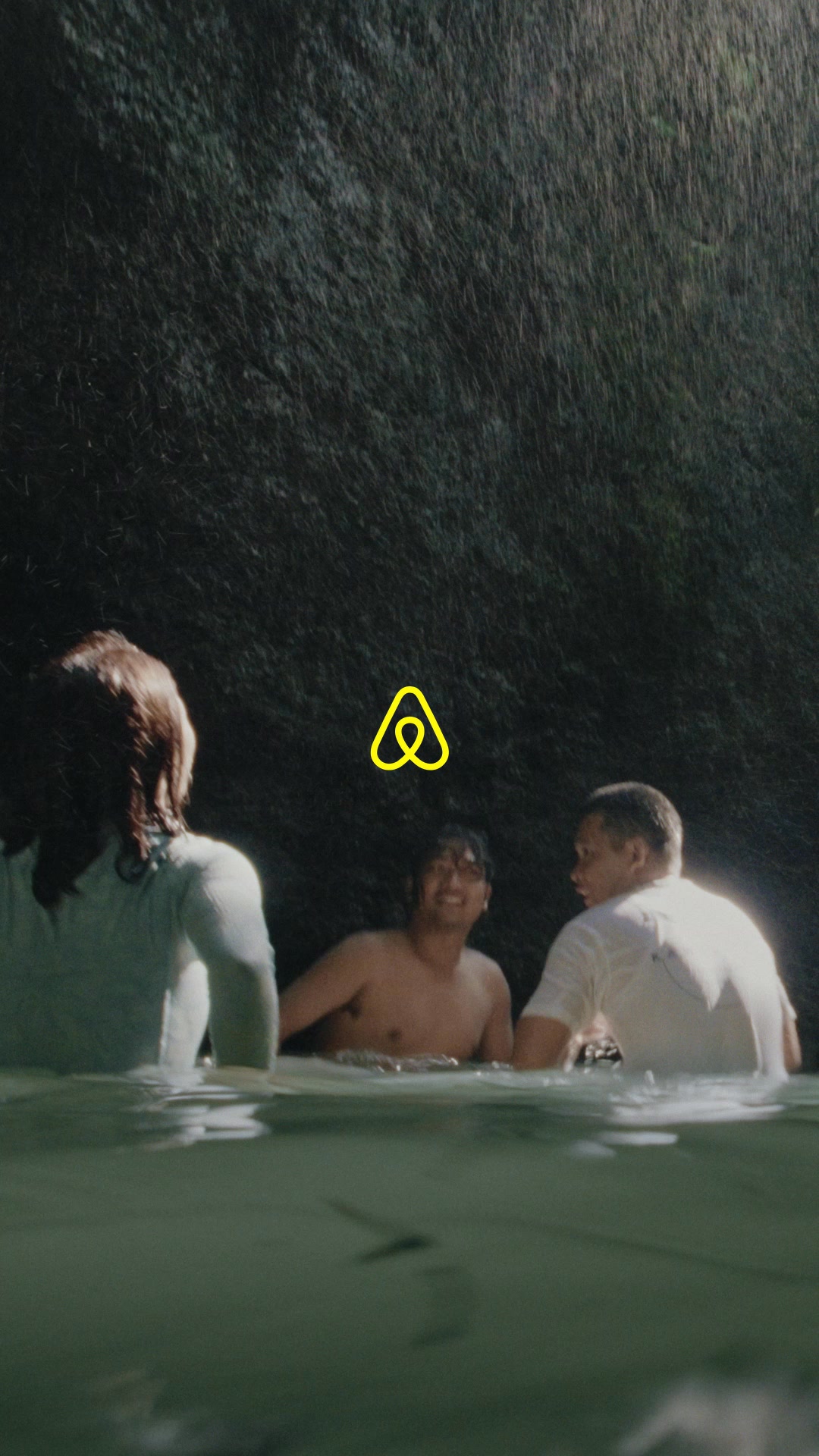 Airbnb ad: Airbnb Experiences
