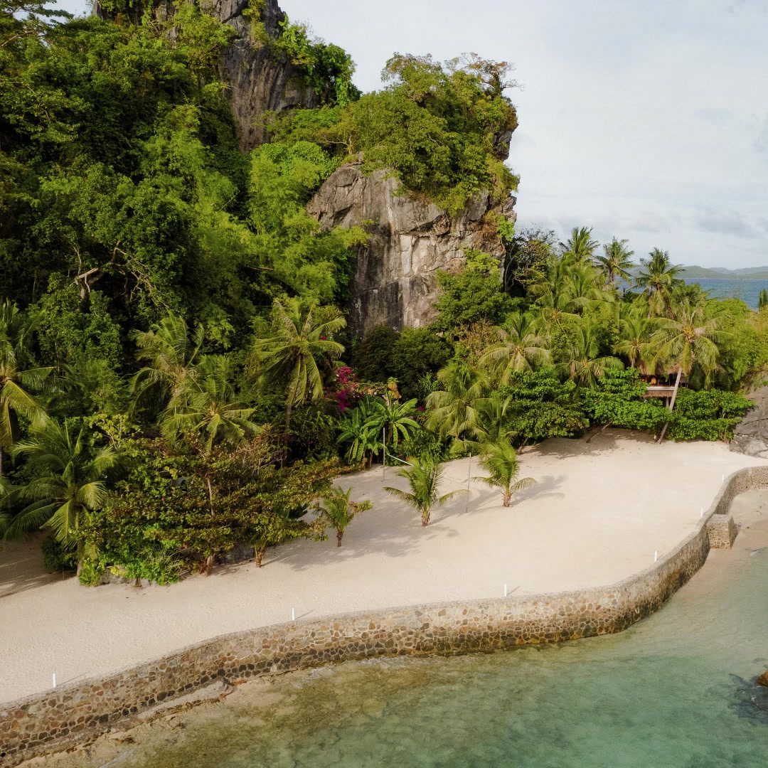 Airbnb ad: The best revenge is a great trip and accidently posting all of it.