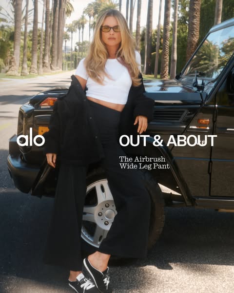 Alo Yoga ad: Airbrush Wide Leg Pant