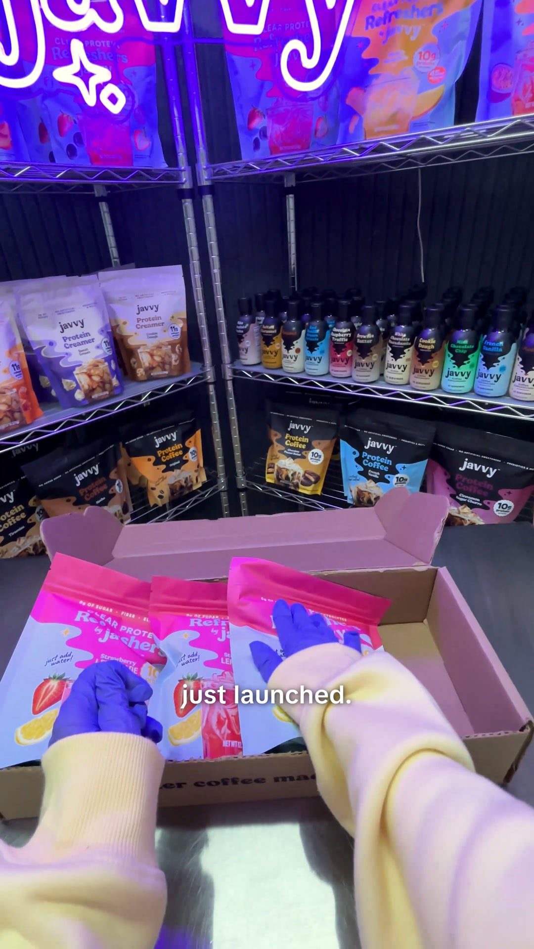 Javvy ad: NEW! Strawberry Lemonade Refreshers🍓🍋