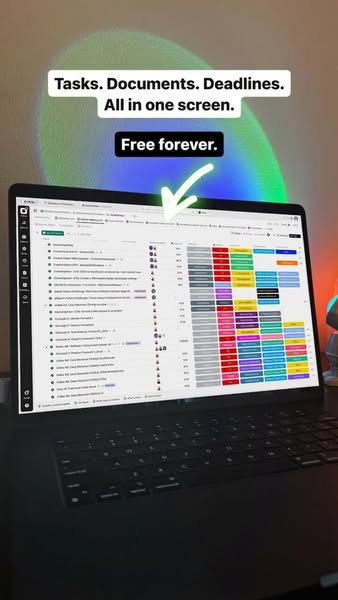 ClickUp ad: Every app, AI agent, and human in one place.
