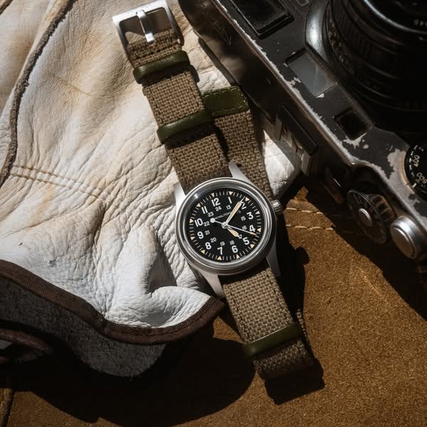 Hamilton ad: Khaki Field Mechanical 36