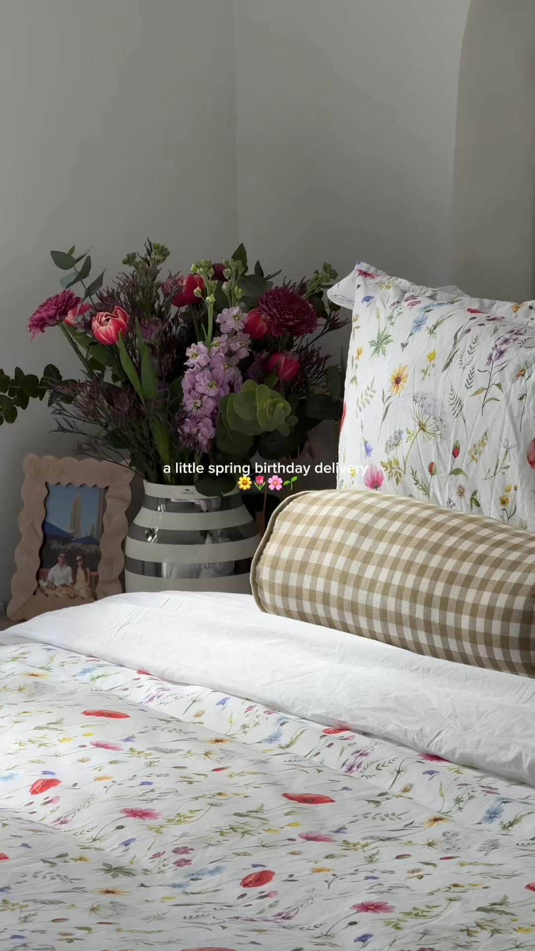 Bloom & Wild ad: £10 off your first order