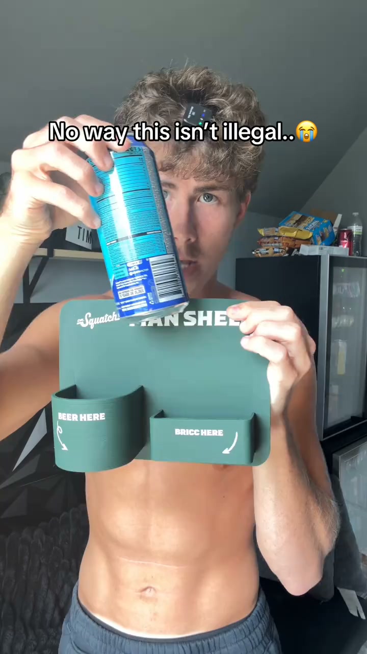 Dr. Squatch ad: 🚿 FREE SHOWER BEER HOLDER + 32% OFF