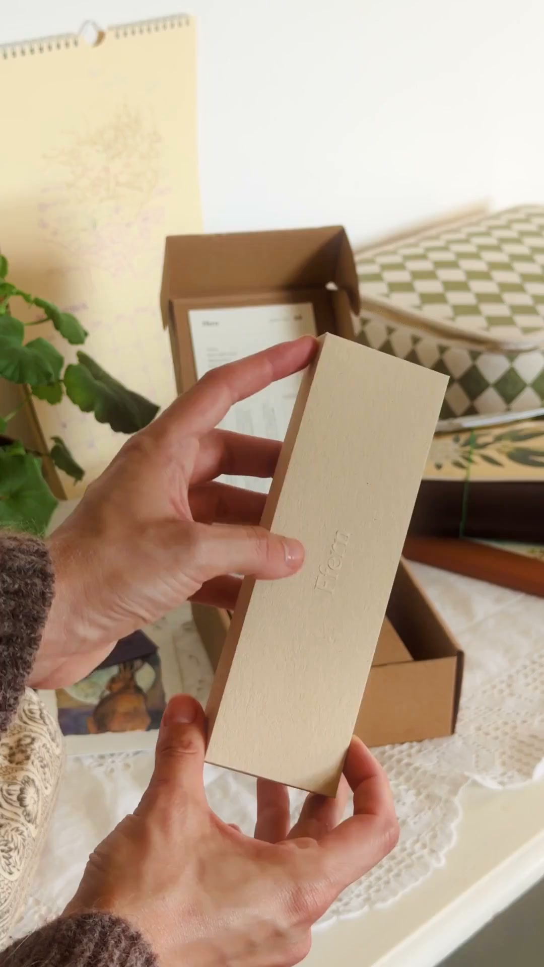 Ffern ad: Small-Batch Craft Fragrance.