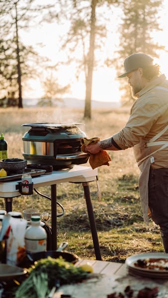 Gozney ad: Free Shipping on all ovens