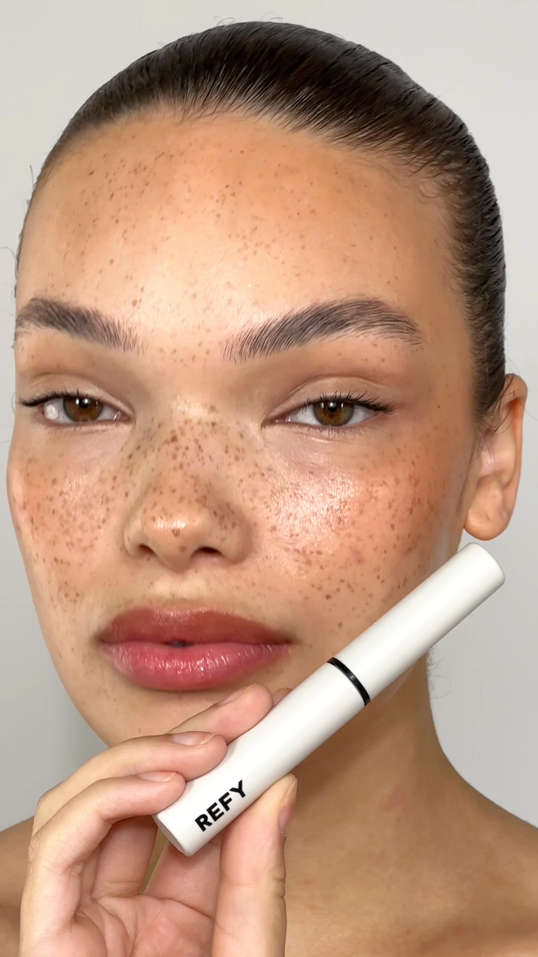 REFY ad: Sculpt, Shade and Define