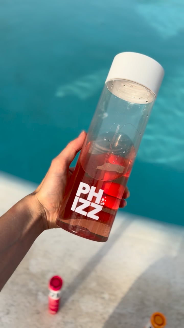Phizz ad: FREE DELIVERY WITH YOUR ORDER 🚚