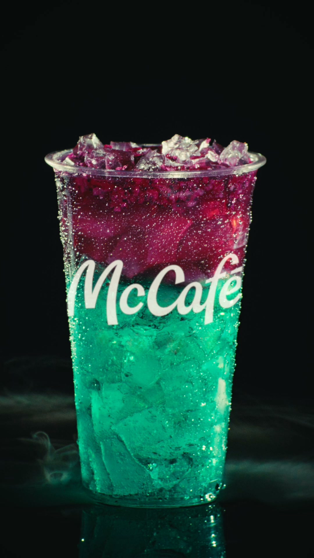 McDonald's ad: Red Bull x McDonald’s = Delicioso