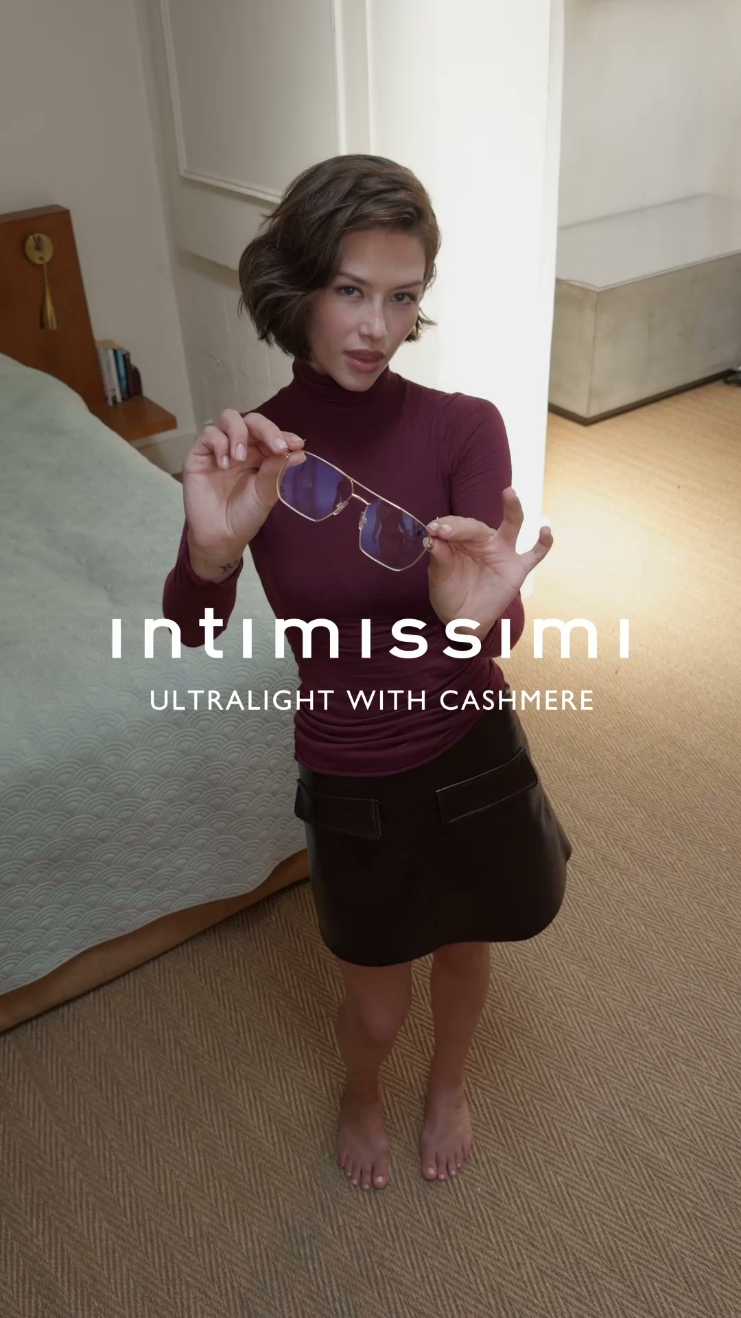 INTIMISSIMI ad: Explore the collection.