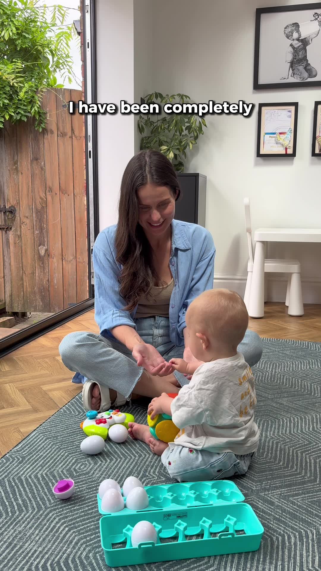 Kendamil ad: Our number #1 supplier? Mother Nature! We source our creamy whole milk from local family farms here in the UK. Going from farm to formula wi