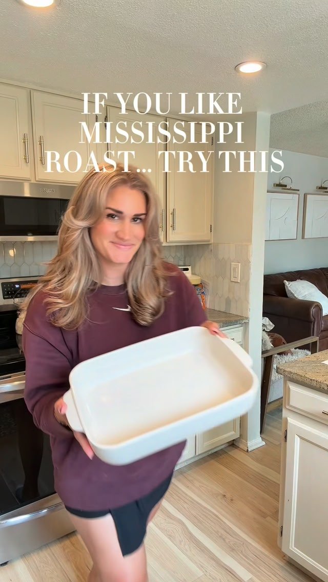 ReciMe ad: MISSISSIPPI CHICKEN & POTATO BAKE 🤤 Comment DINNER and I’ll send you the recipe! 🤎 This dinner is SO easy and so good! Creamy, tangy and p
