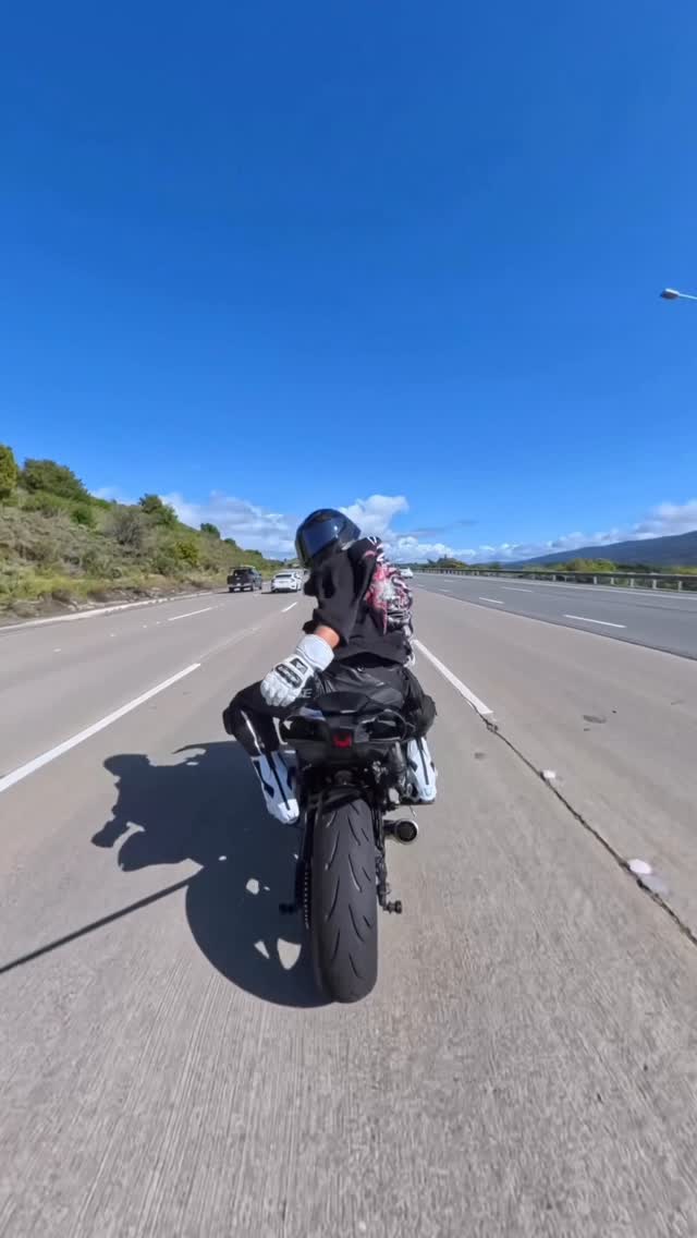 Insta360 ad: should i throw it higher 😛 (camera and audio details below! ⬇️) • POV shot on the @insta360 X5 camera, audio captured on the insta360 Mic A
