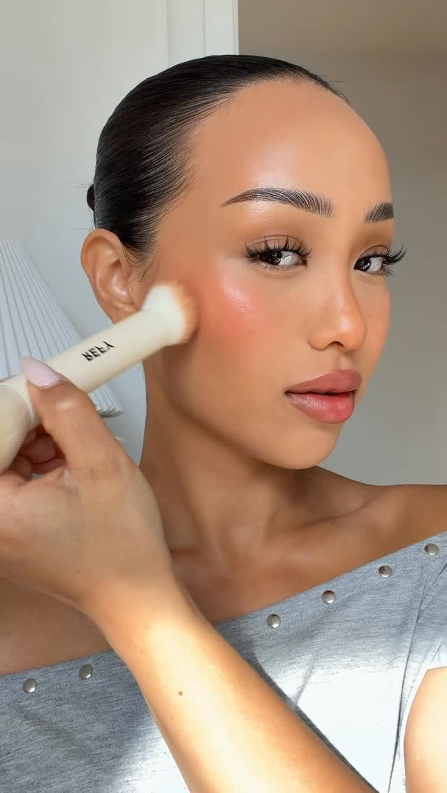 REFY ad: New @refybeauty water bronzer & blush 🤍 the prettiest glow for summer!!! #makeup #beauty