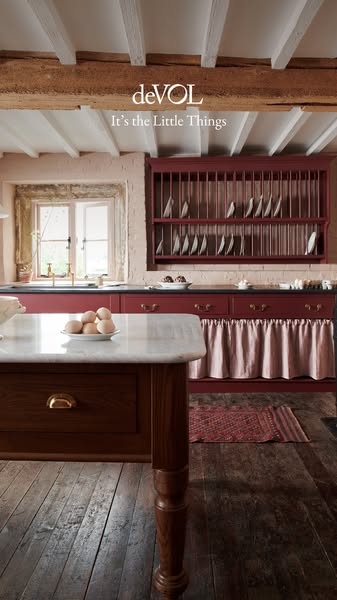 deVOL Kitchens ad: It's the Little Things