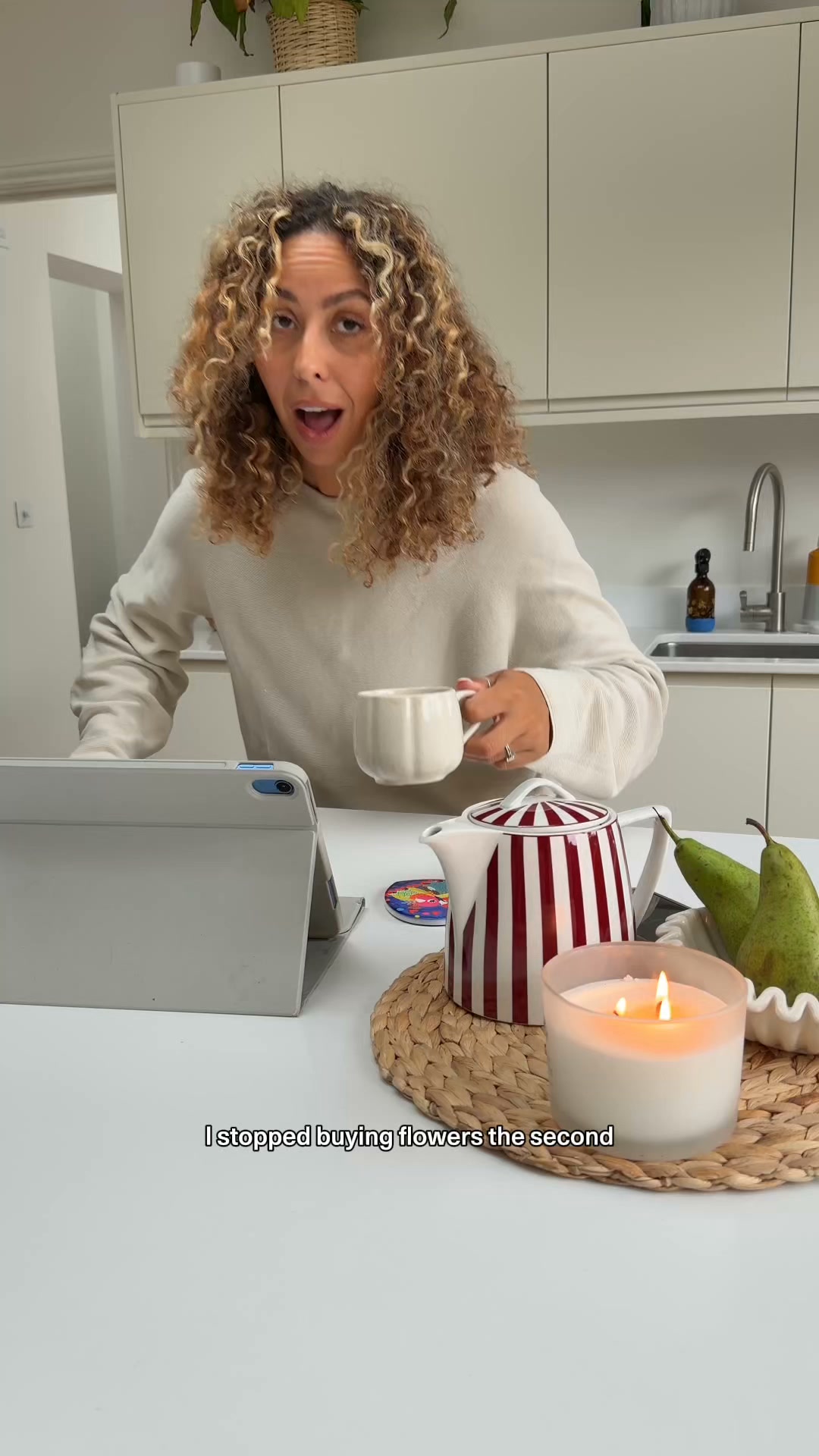 Bloom & Wild ad: Gifts that always go down a treat