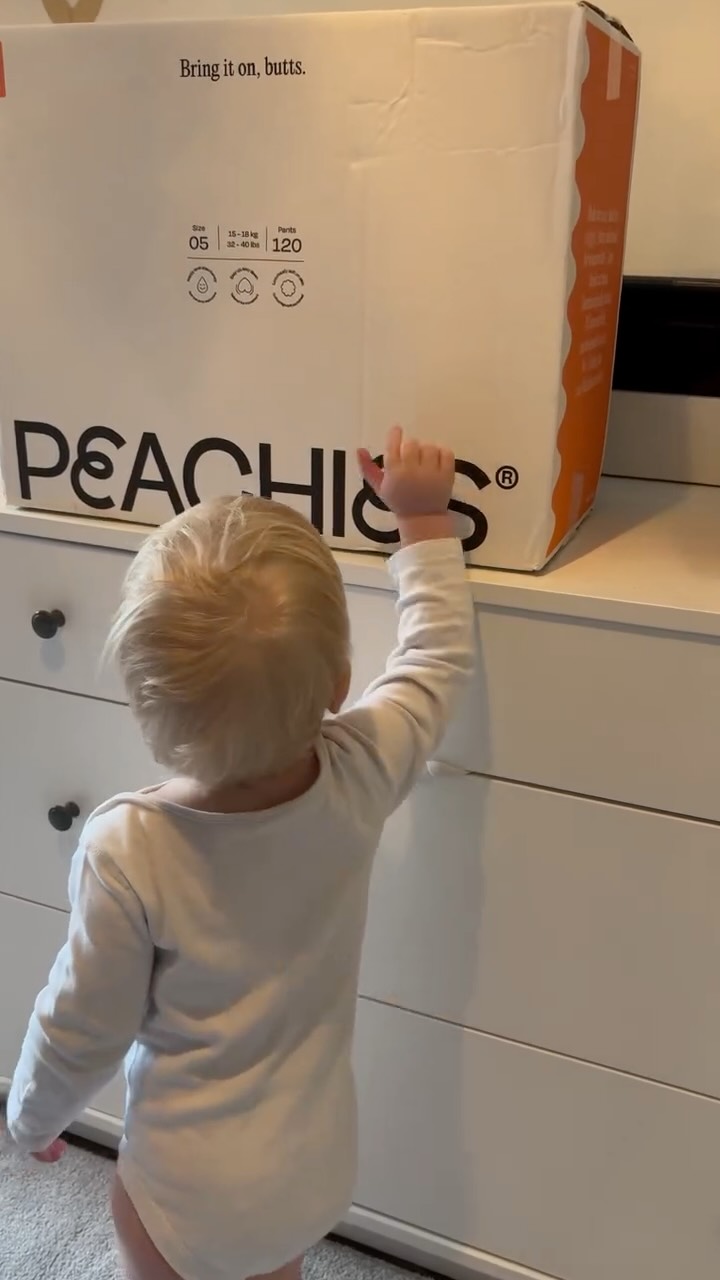 Peachies ad: AD | As a busy working mum, the last thing I need is extra washing and outfit changes before 8am. Peachies nappies keep up with our whole da