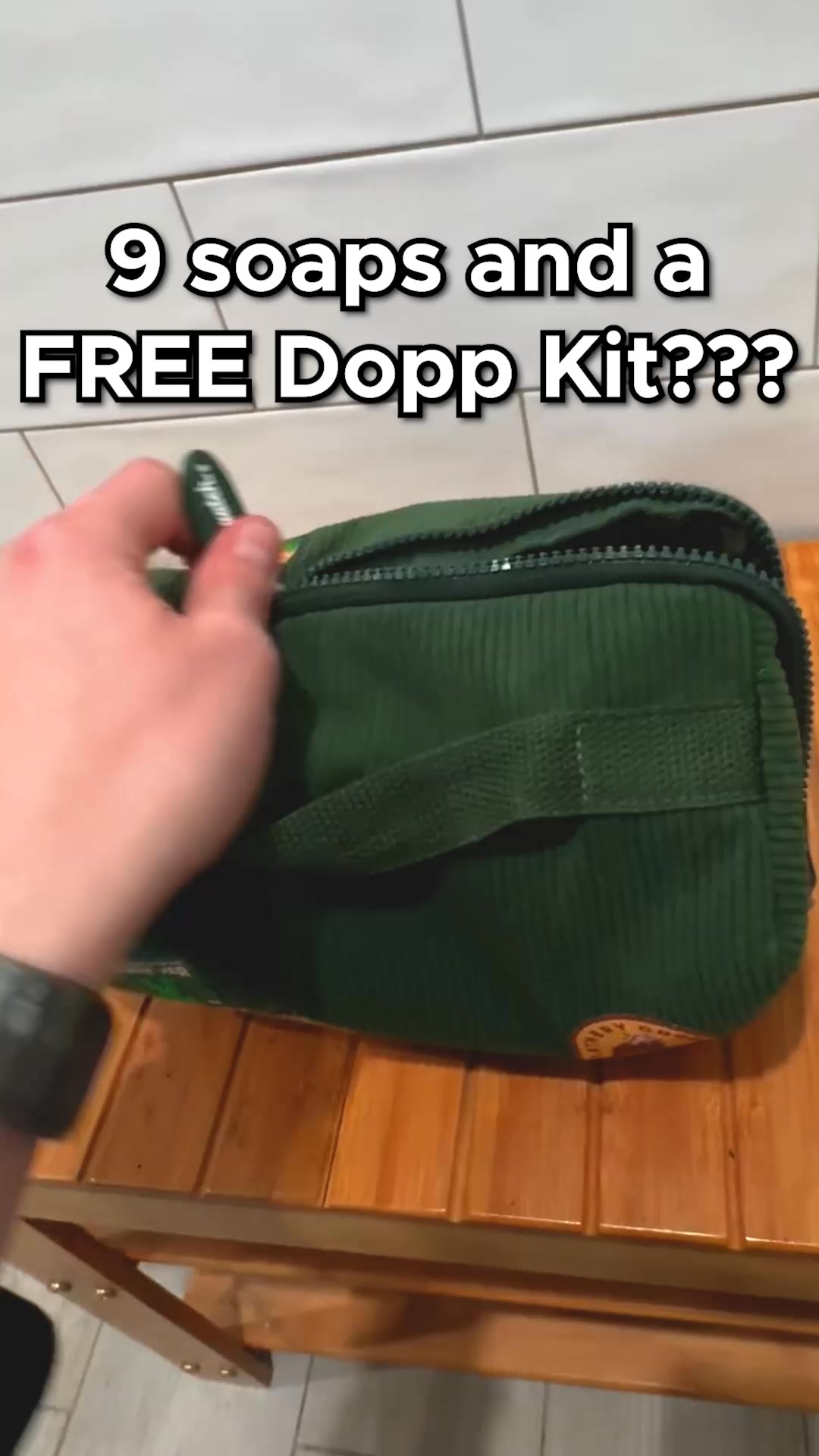 Dr. Squatch ad: 🤯 FREE TOILETRY BAG + 39% OFF 🤯